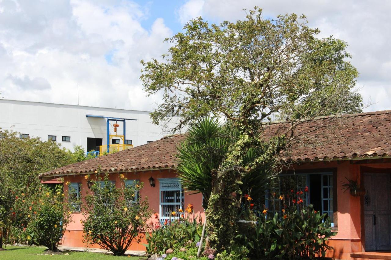 Ecohotel La Masia Llanogrande  Extérieur photo